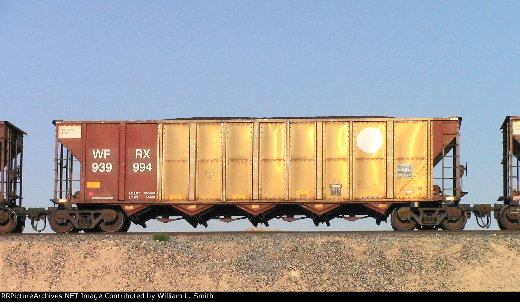 WB Unit Loaded Hooper Frt at Erie NV W-Pshr -39